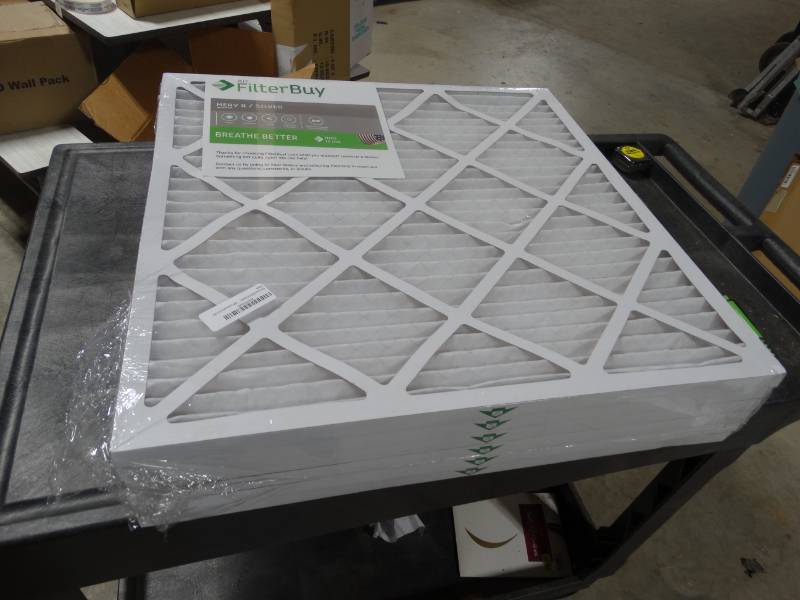 lot 19228 image: 6 air filters