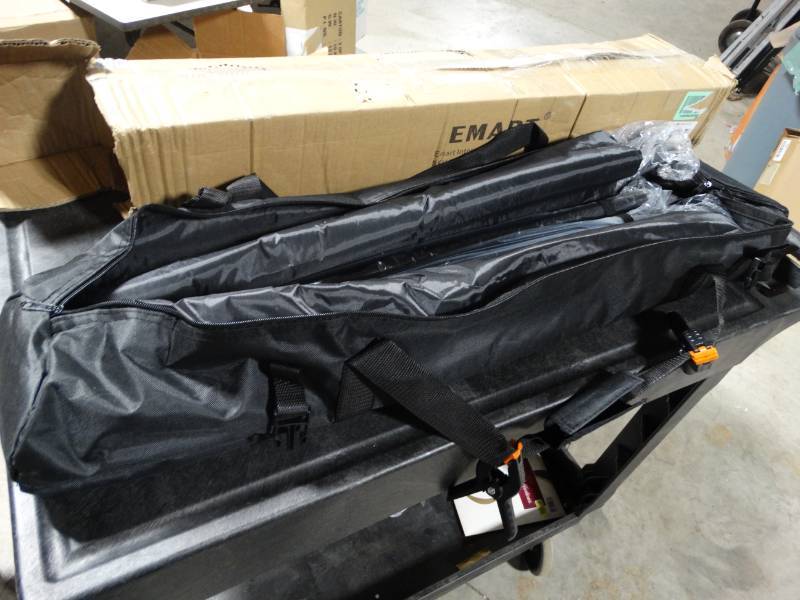 lot 19238 image: Back drop stand kit