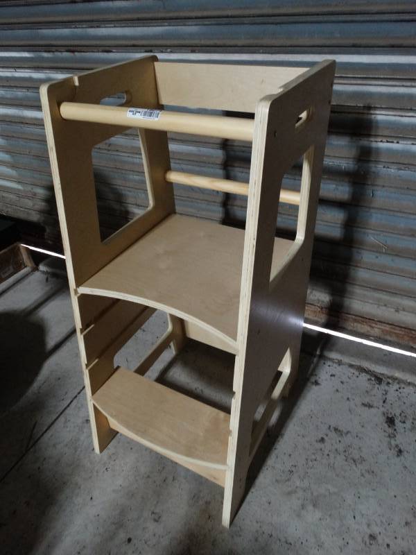 lot 19274 image: Large wooden high chair for bigger kid.