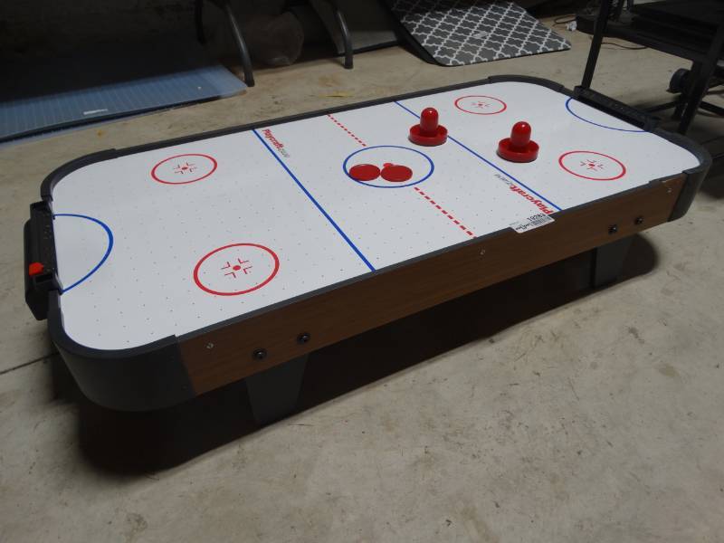 lot 19283 image: Playcraft sports air hockey table, small.