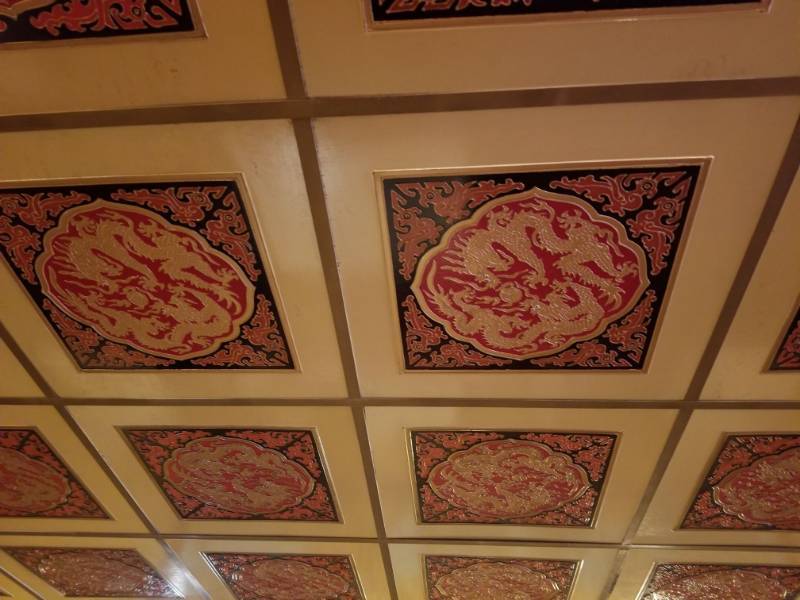lot 9749 image: Ceiling Tiles of Entire Room