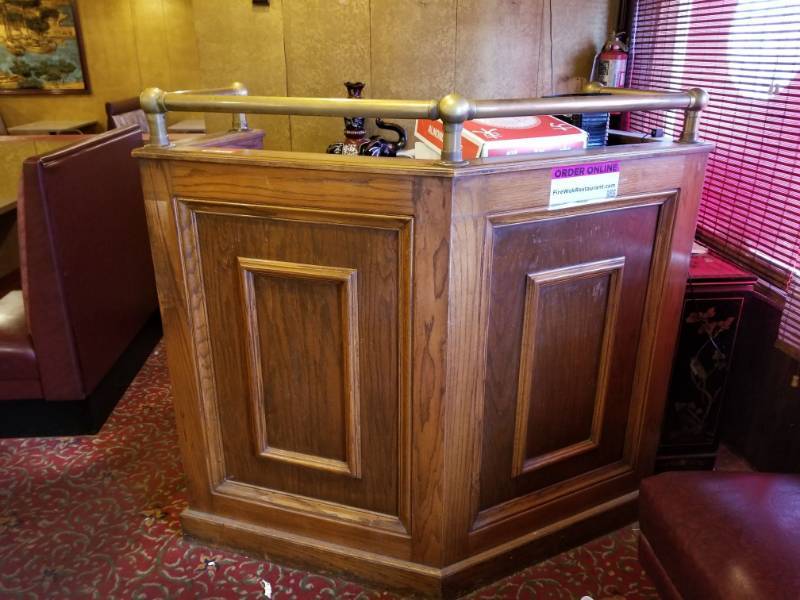 lot 9760 image: Restaurant Podium
