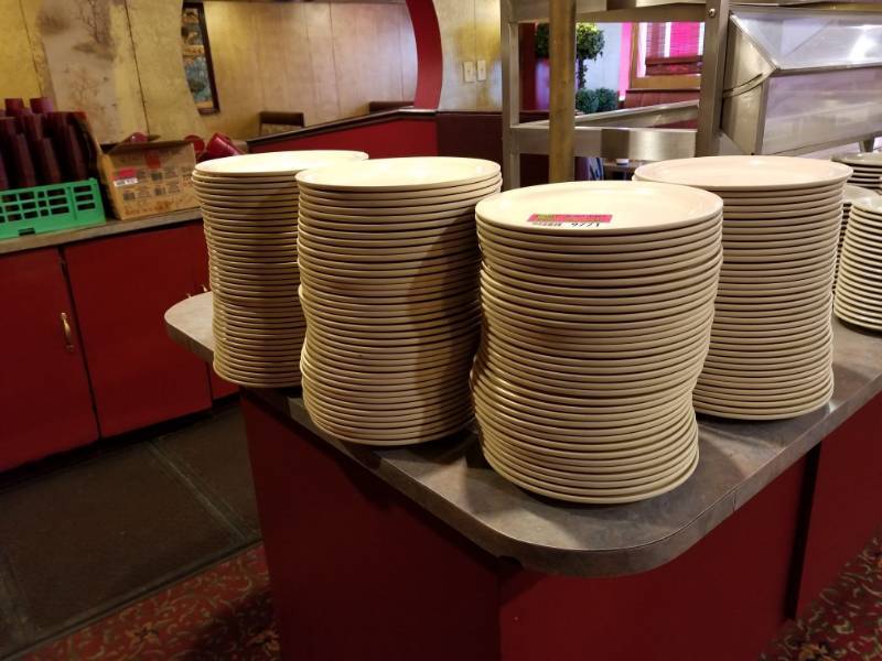 lot 9771 image: 4 Stacks of Melamine Plates