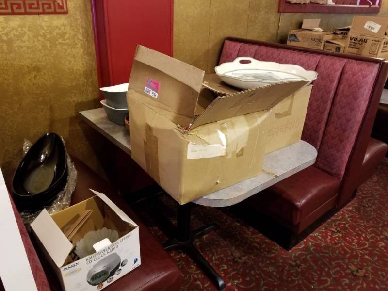 lot 9788 image: 2 Boxes of Wick Chafing Fuel and Various Dishes