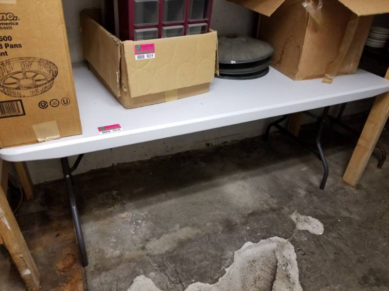lot 9838 image: 6 Ft Folding Table