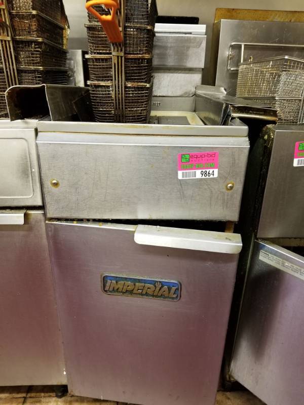 lot 9864 image: Imperial Fryer with 4 Baskets