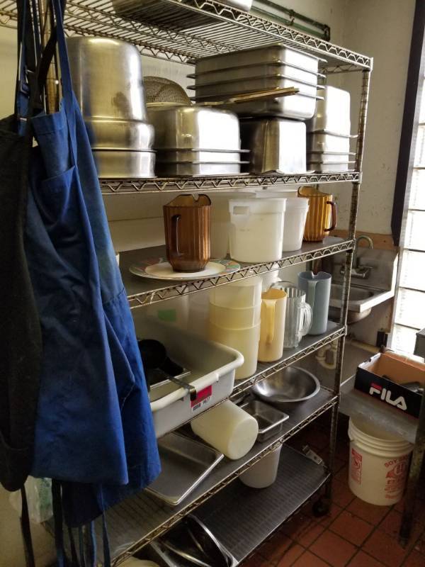 lot 9877 image: Metro Rack With Various Kitchen Items