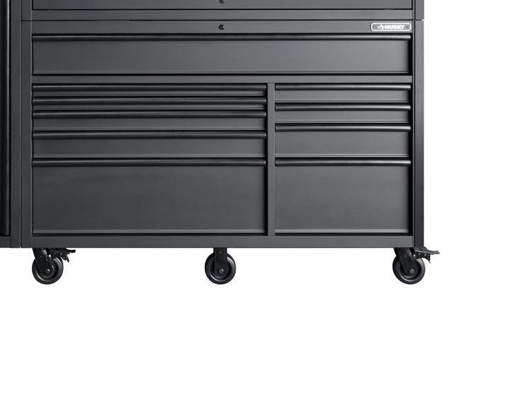 lot 6422 image: Husky Bottom Roll Cabinet