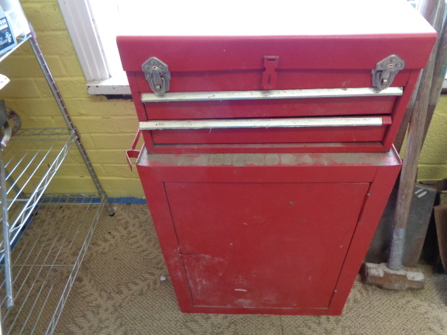 lot 6515 image: Big Red Metal ToolBox With misc tools