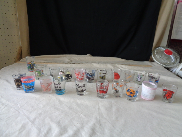 lot 6526 image: 21 Shot Glasses