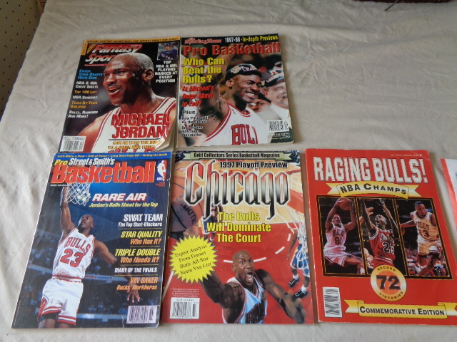 lot 6585 image: Sports Magazines