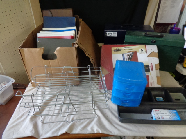 lot 6589 image: Office Supply Lot