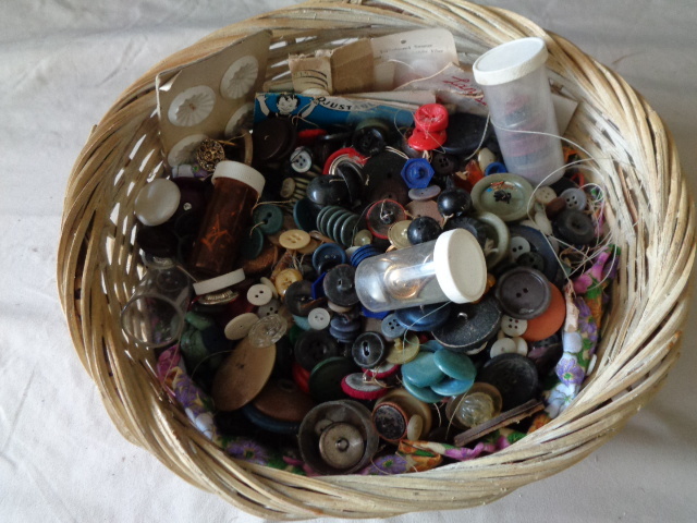 lot 6602 image: Basket of Buttons