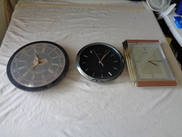 lot 6631 image: 3 Clocks