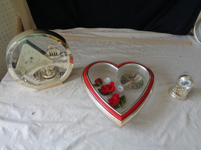 lot 6632 image: 3 Clocks