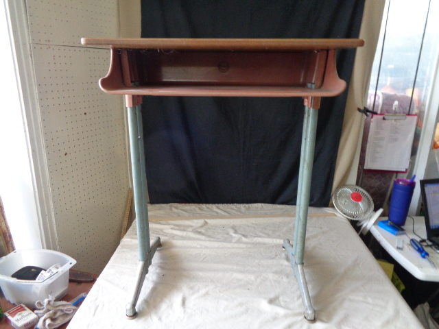 lot 6653 image: 24 x 18 x 30 Old Student Desk