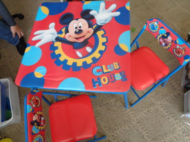 lot 6654 image: Kids Mickey Folding Table w 2 Chairs