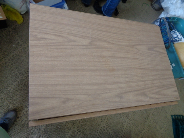 lot 6656 image: 36 x 22 or 56 w leafs up Table w 2 chairs