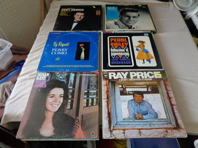 lot 6665 image: 8 12 Stack Of Records