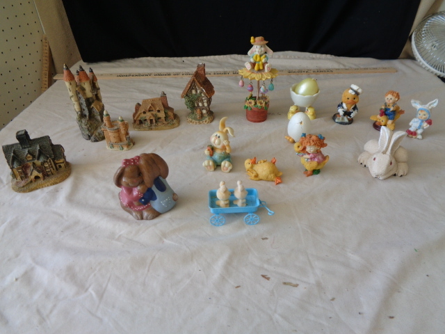 lot 6681 image: Knick-Knacks