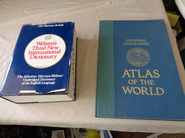 lot 6685 image: Websters 3rd New international Dictionary and National Geographic Atlas of the World