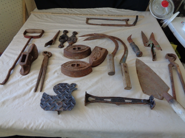 lot 6732 image: Misc Old Things