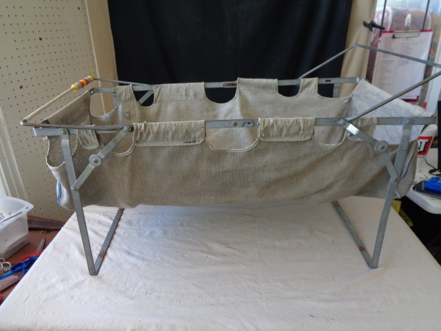 lot 6740 image: Old Baby Bassinet