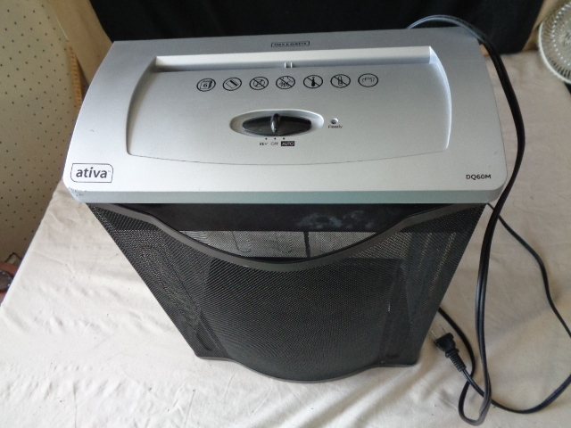 lot 6778 image: Ativa Paper Shredder
