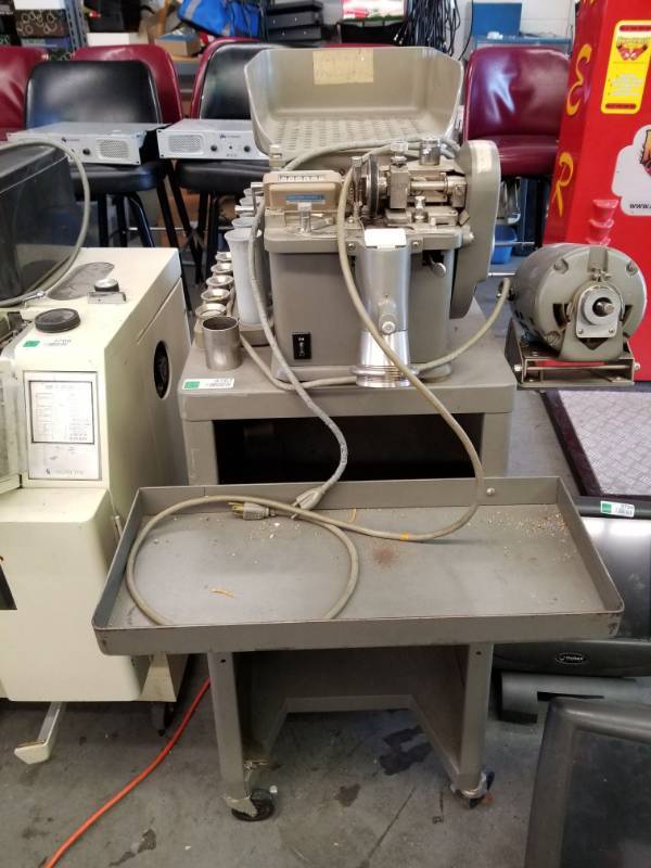 lot 3767 image: Brandt Coin Counter and Coin Package Crimper Model 760