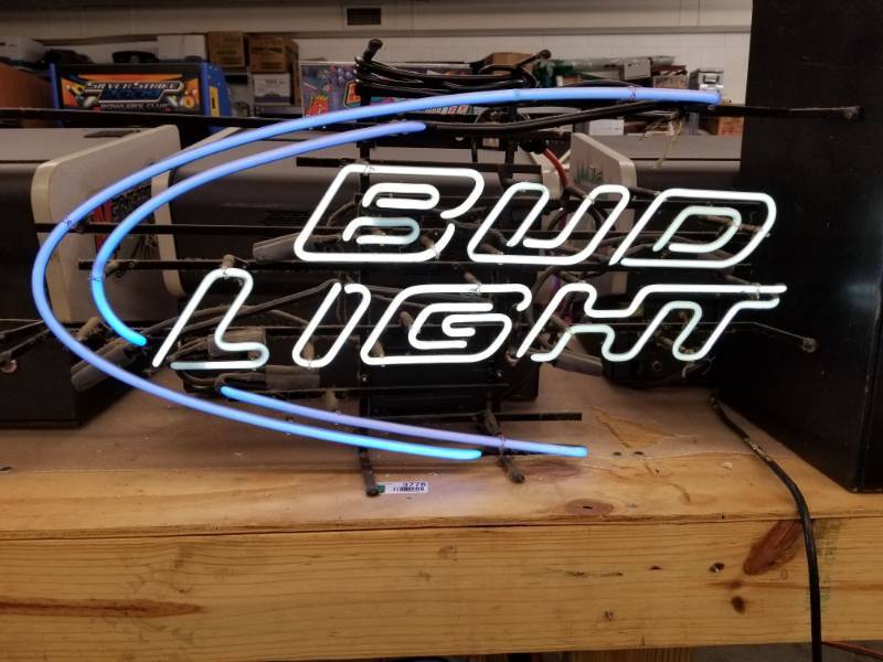 lot 3776 image: Bud Light Neon Sign