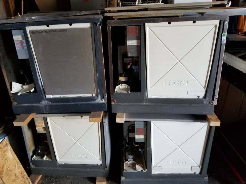 lot 3800 image: Scotsman Ice Machines (4)