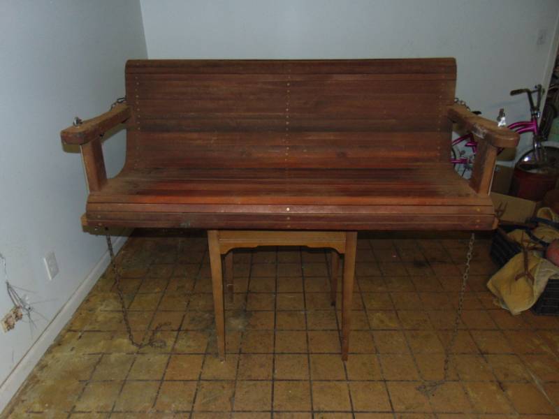 lot 10643 image: Beautiful Solid Porch Swing