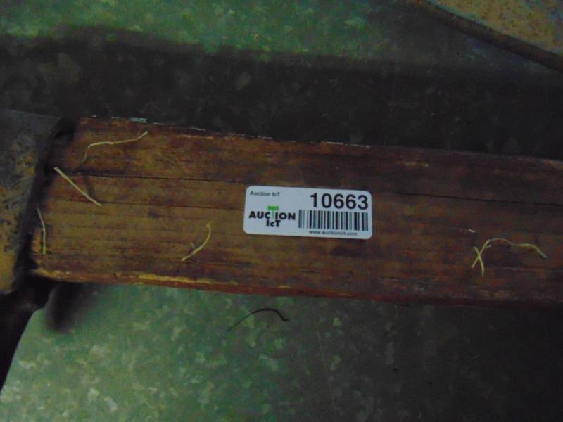 lot 10663 image: Team Horses Rig