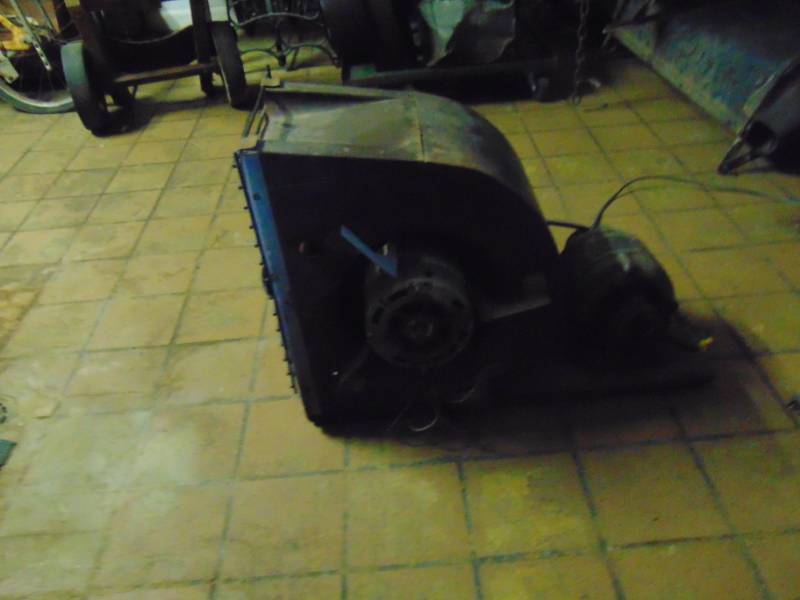 lot 10669 image: Vintage Wind tunnel Fan
