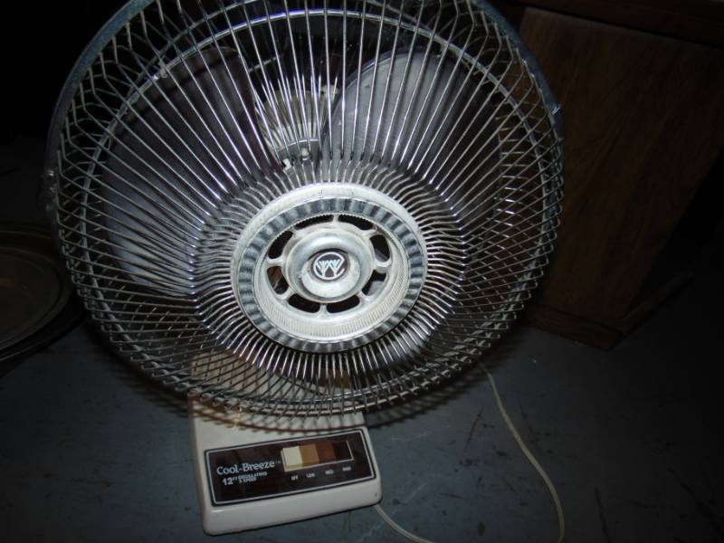 lot 10726 image: Cool Breeze 3 speed Fan