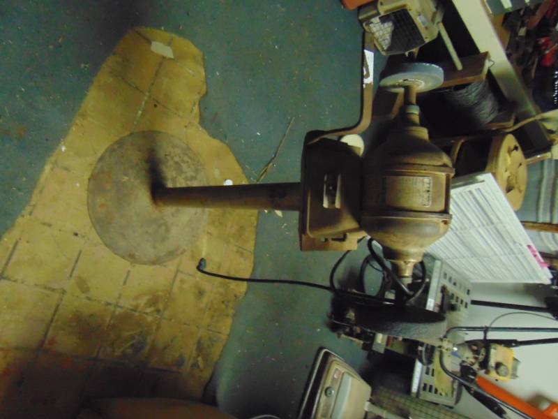 lot 10747 image: Steel Pedestal Grinder