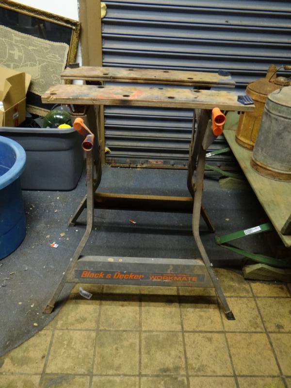 lot 10659 image: Portable Black and Decker Workmate