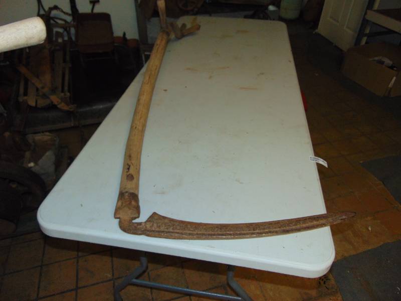 lot 10685 image: Vintage Scythe Perfect Condition