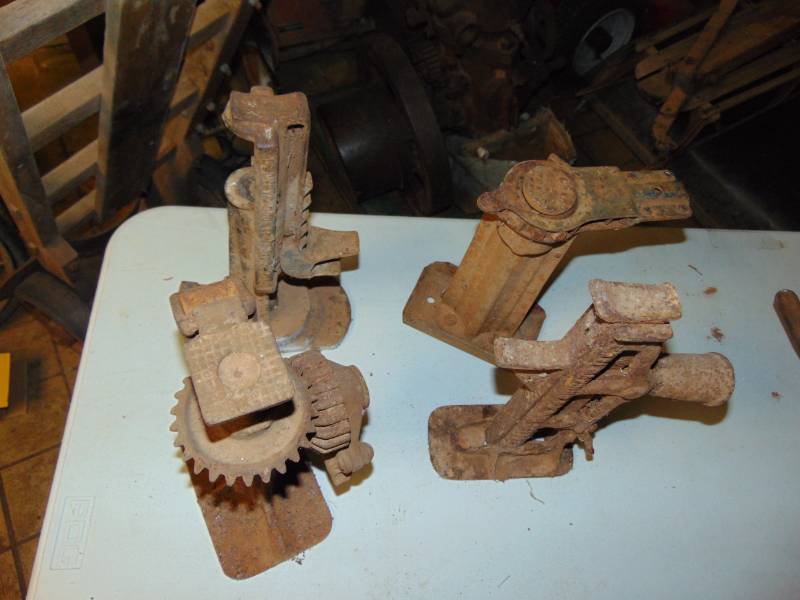 lot 10687 image: Antique Jacks