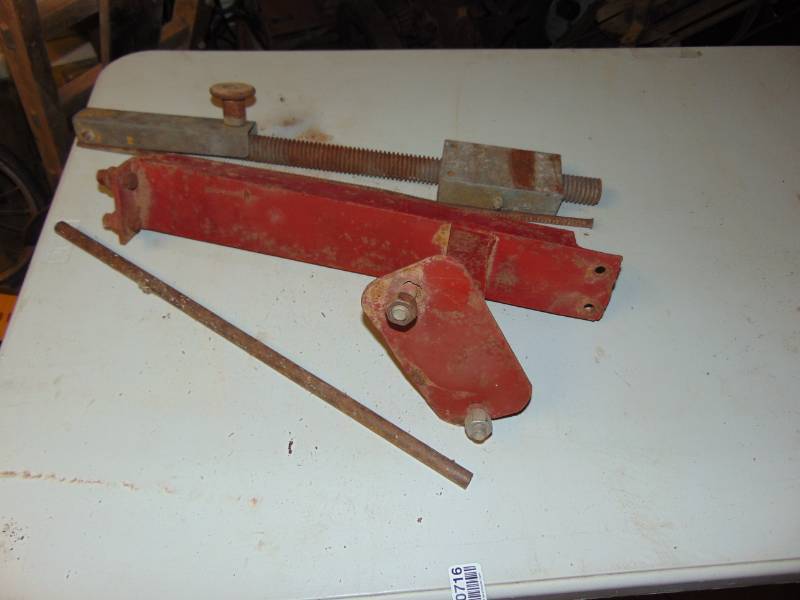 lot 10716 image: Misc lot of Farm Equipment