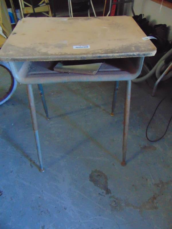 lot 10773 image: Vintage School Desk