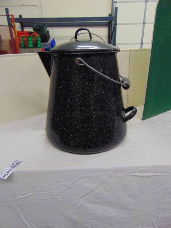 lot 10827 image: Colombian Graniteware Coffee Pot