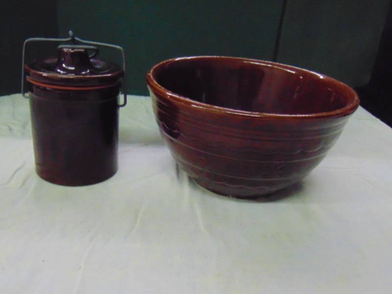 lot 10836 image: Vintage Stoneware