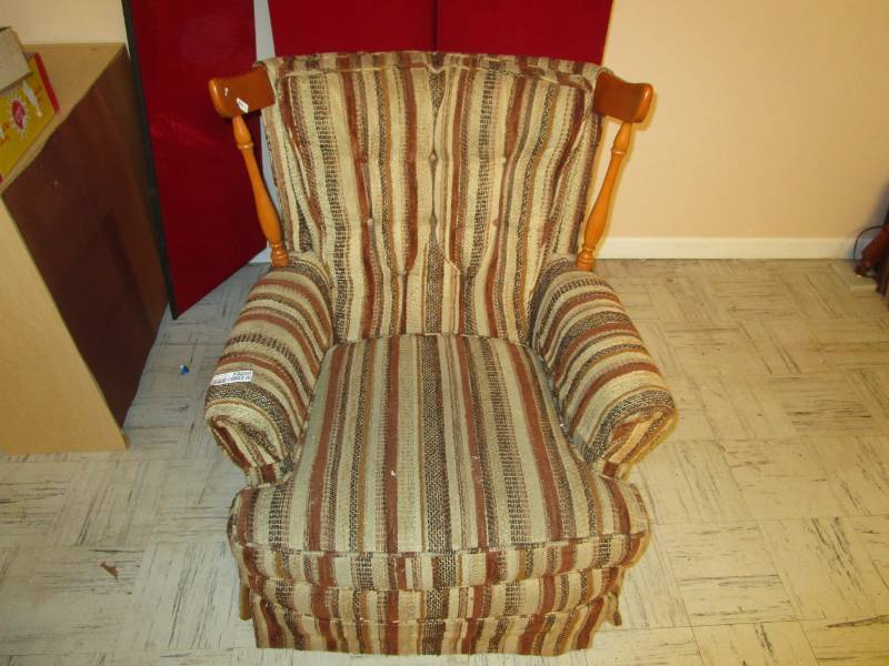 lot 13250 image: Vintage Wood  Upholstered Arm Chair