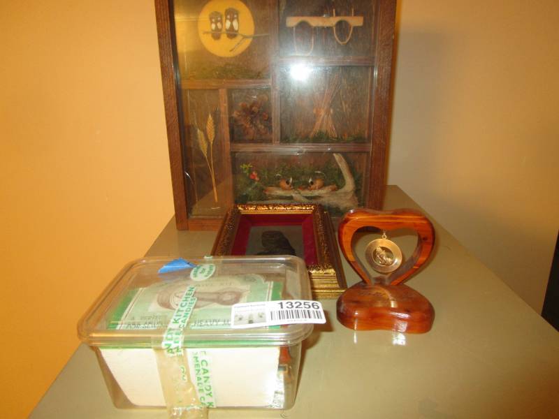 lot 13256 image: Lot of Pictures and Misc