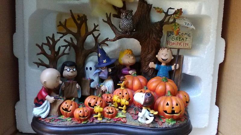 Danbury Mint, Charlie Brown, Snoopy 
