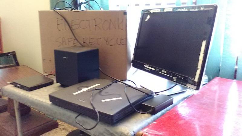 lot 13318 image: Laptop, Monitor, DVD Writer�