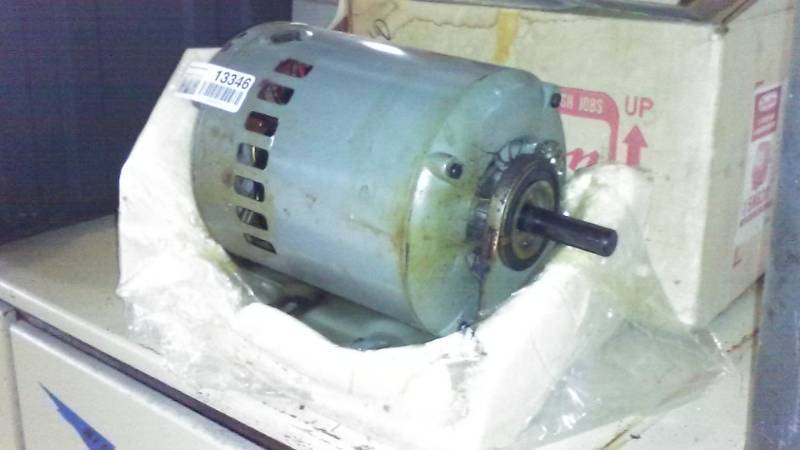 lot 13346 image: Dayton Split Phase A.C. Motor Model SK620A