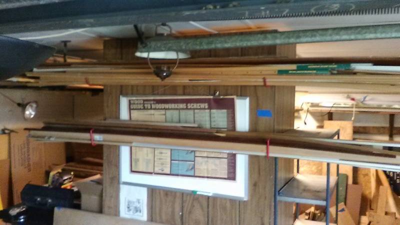 lot 13273 image: Lot of Wood Pieces, Shoe, Base, Cove�