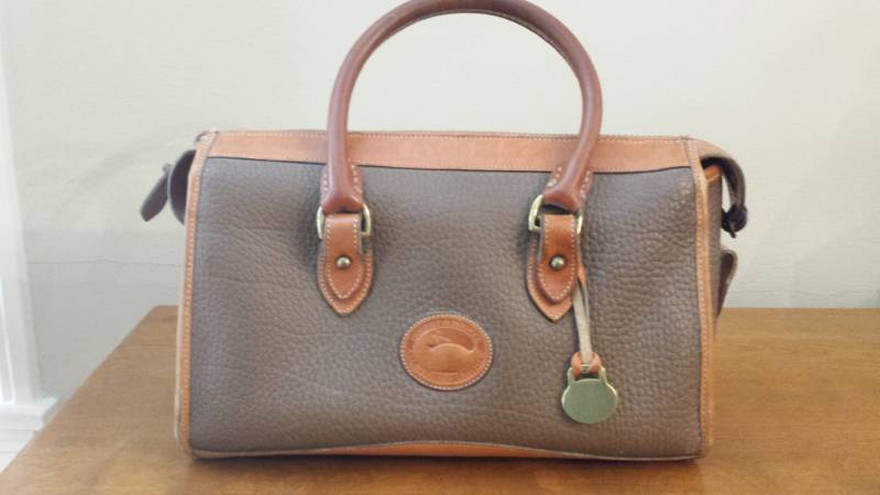 lot 13370 image: Dooney & Bourke All Weather Leather Handbag